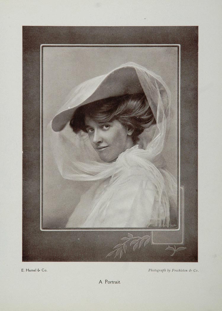 1910 Photo Portrait Edwardian Woman Lady Hat Freckleton - ORIGINAL